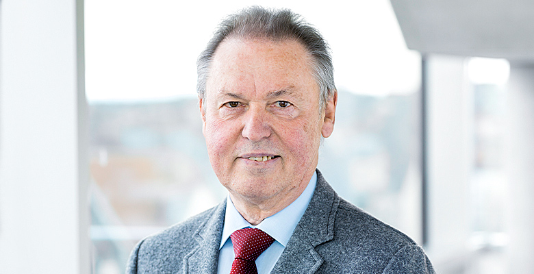 Dr. Helmut Streng
