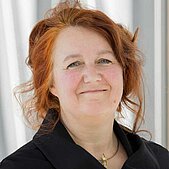 Dr. Claudia Kalischko